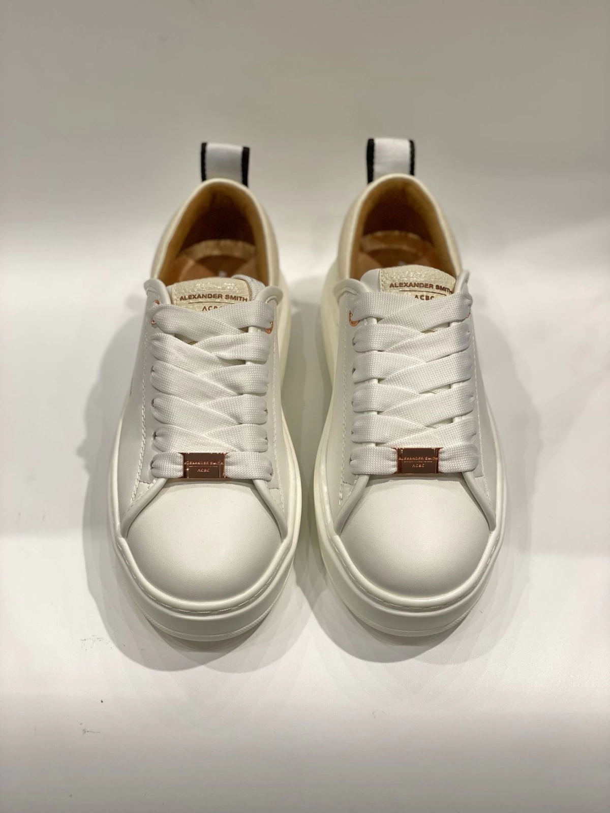 Alexander-Smith-ACBC-Eco-Wembley-Bianco-9501-TWT-1