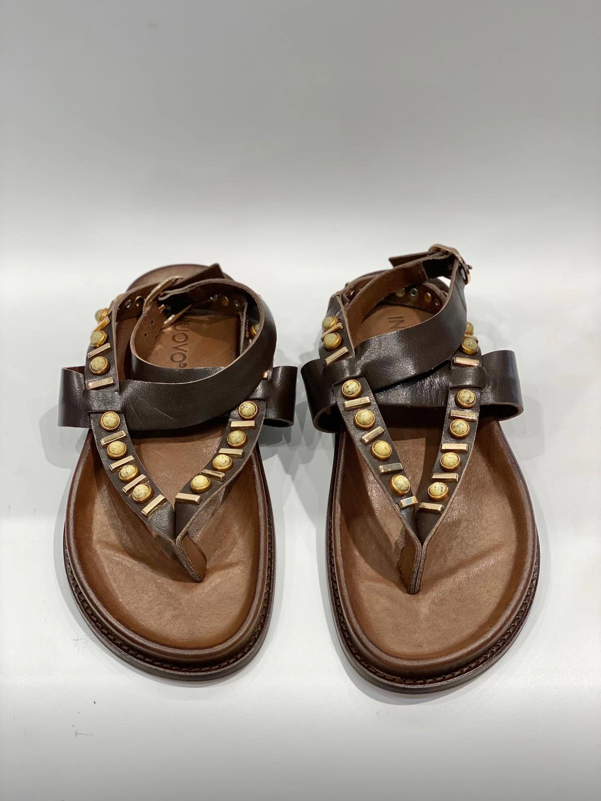 Inuovo-Sandali-Marrone-D51001-1