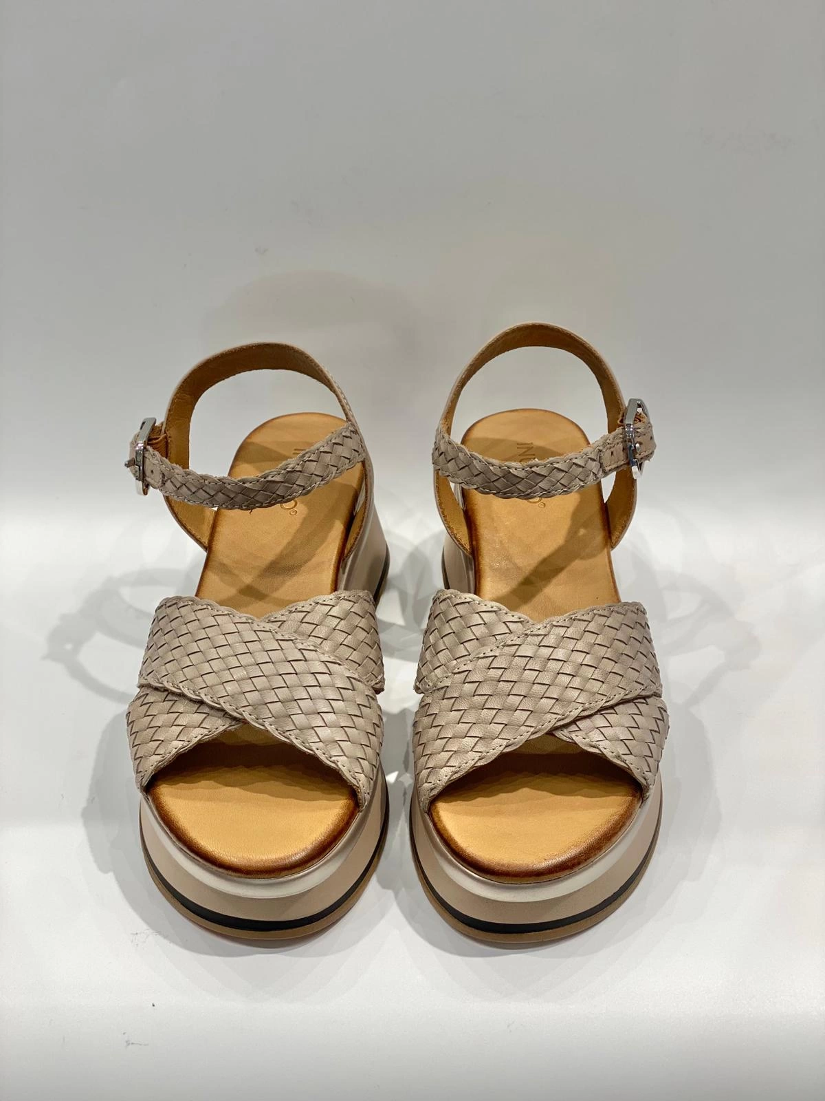 Inuovo-Sandali-grigio-A98020-1